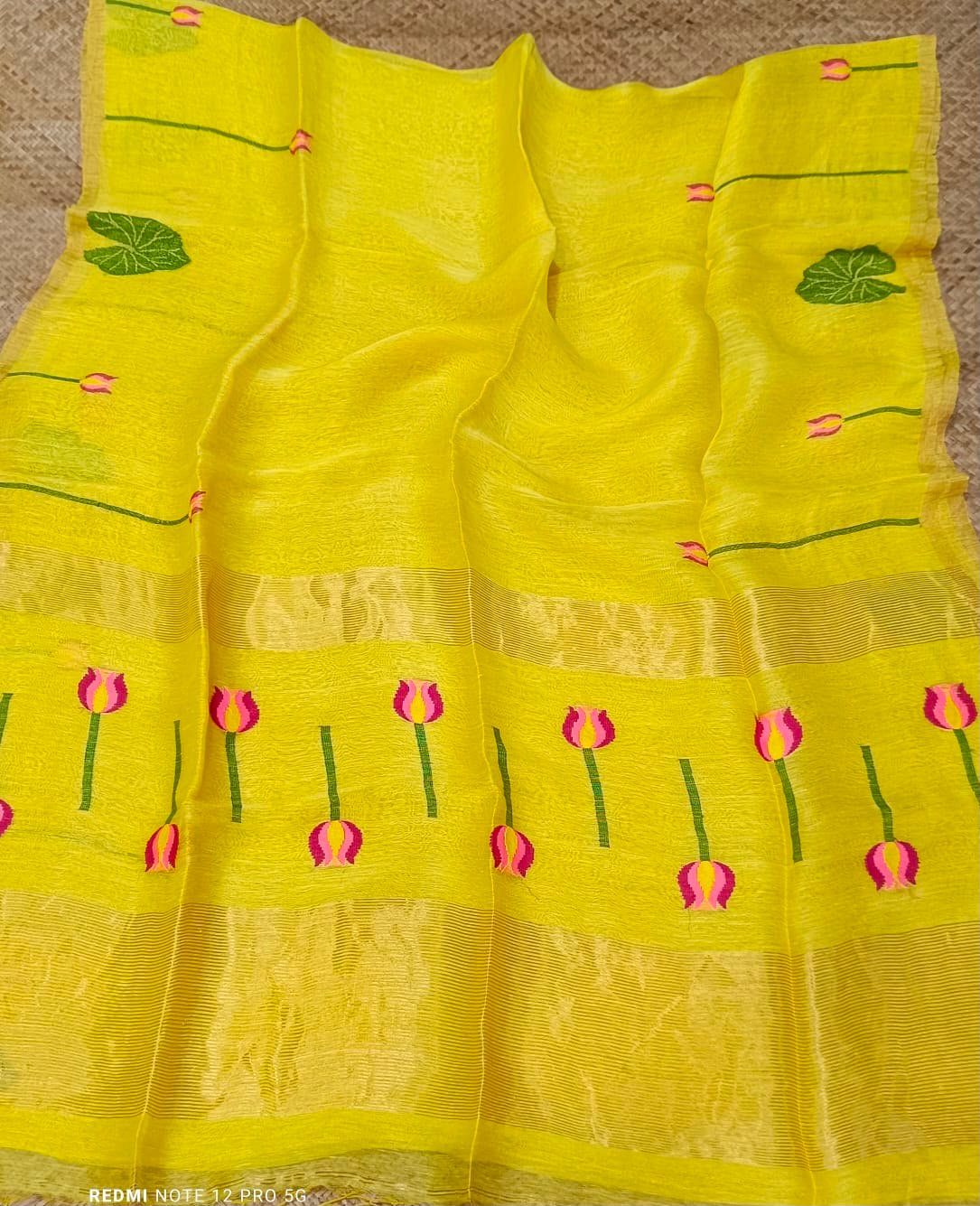 Handloom Silk Linen Saree with Floral & Leaf Motifs - Image 7