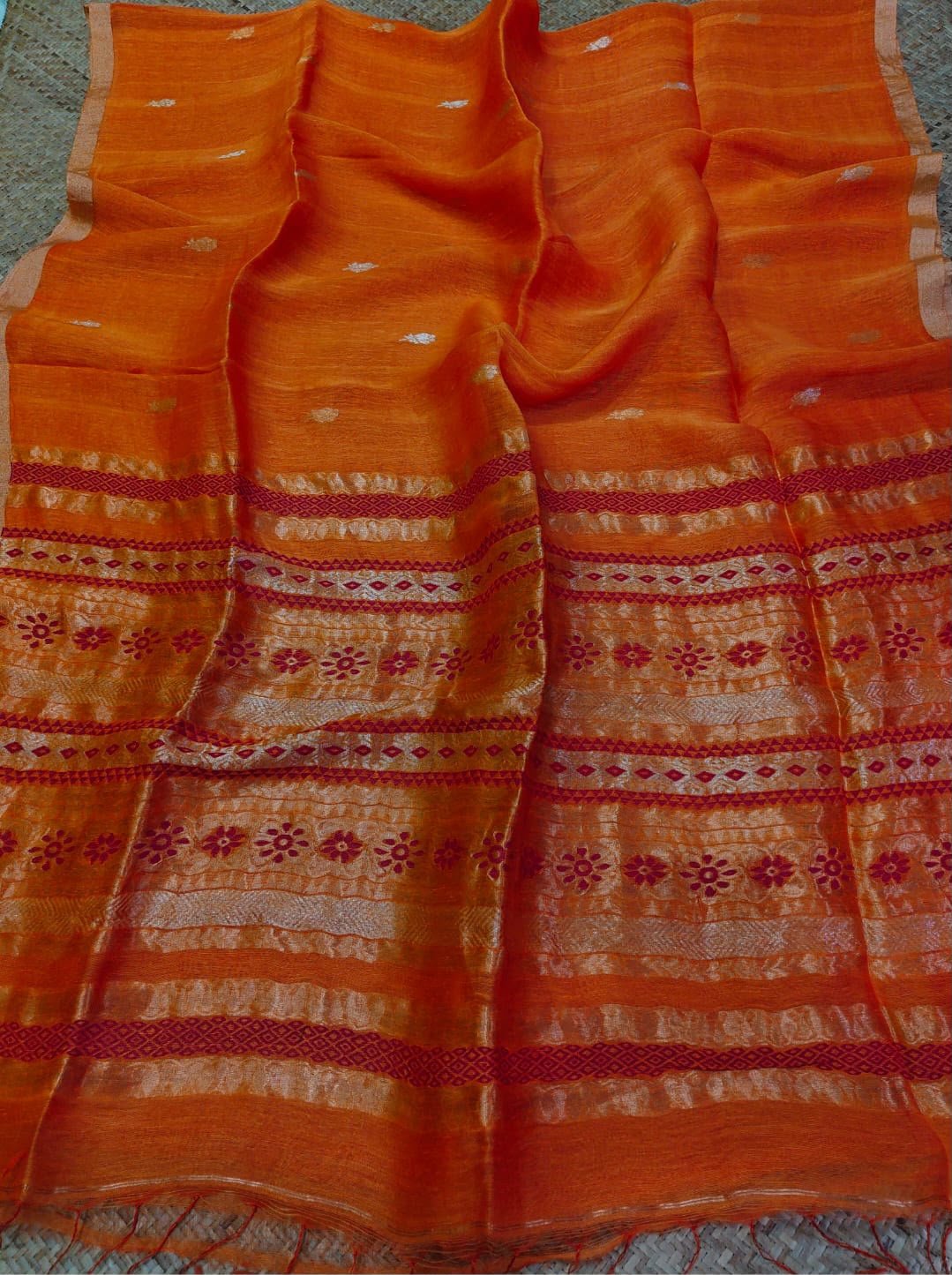 Silk Linen Saree with Zari-Woven Pallu - Image 3