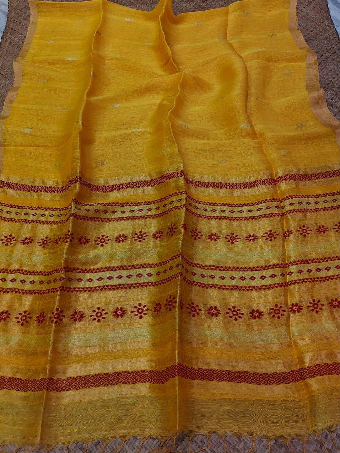 Silk Linen Saree with Zari-Woven Pallu - Image 5